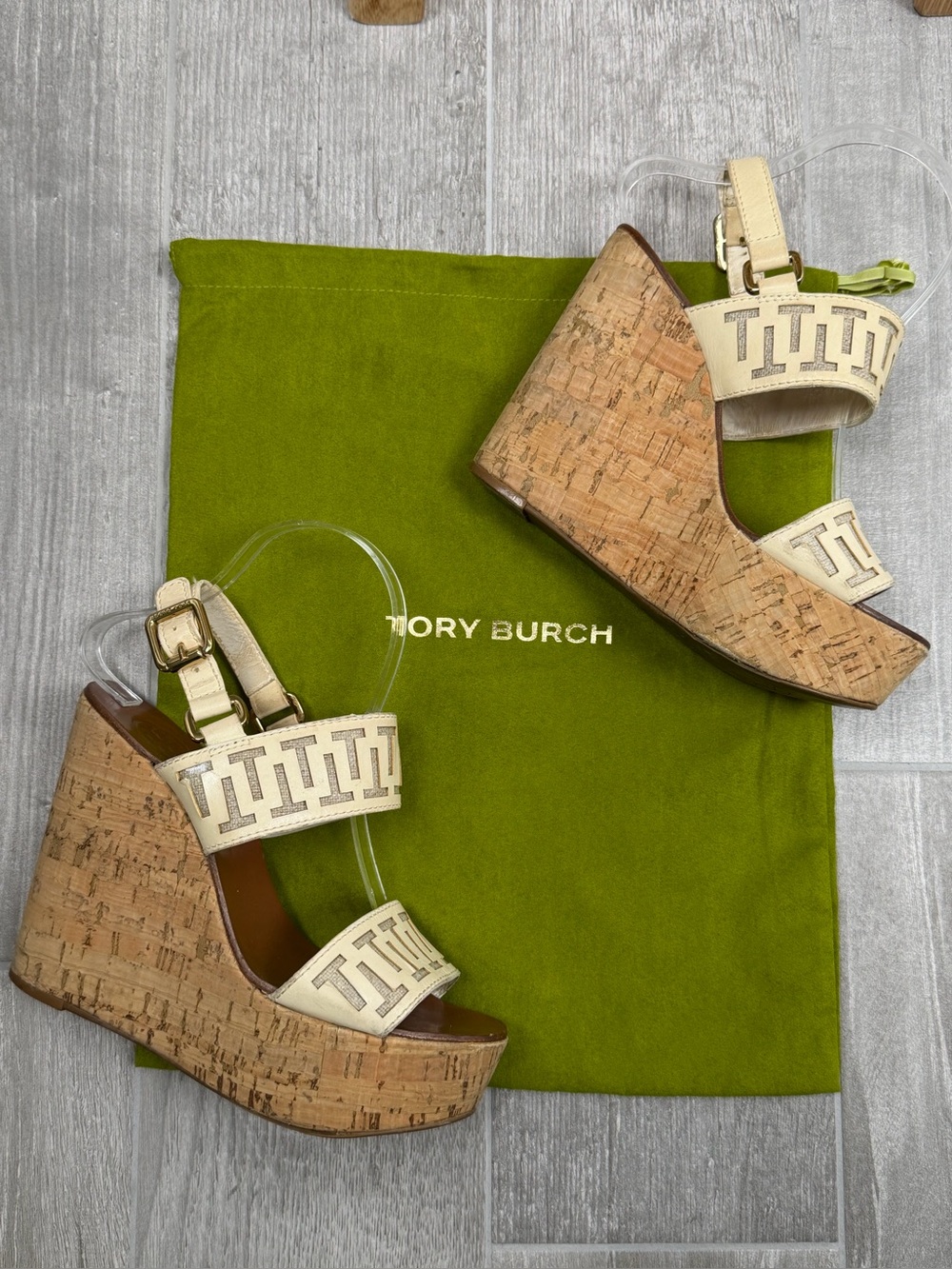 Tory Burch Regan white laser-cut leather cork wedge sandals size 7M with bag